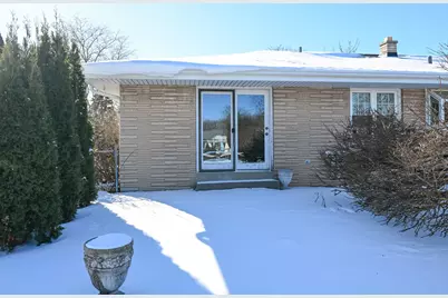 6046 S 22nd St, Milwaukee, WI 53221 - Photo 33