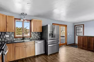 2930 37th St, Two Rivers, WI 54241 - Photo 13