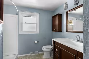 2930 37th St, Two Rivers, WI 54241 - Photo 5