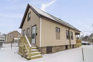 2558 N 24th St, Milwaukee, WI 53206 - Photo 3