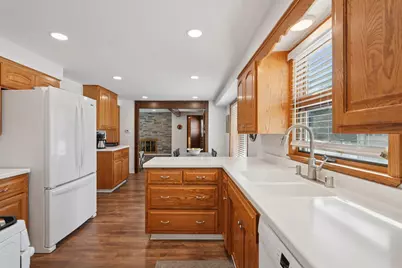 8836  35th Ave, Kenosha, WI 53142 - Photo 13