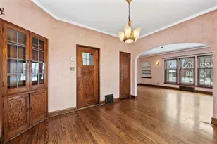 402 N 74th St, Milwaukee, WI 53213 - Photo 11