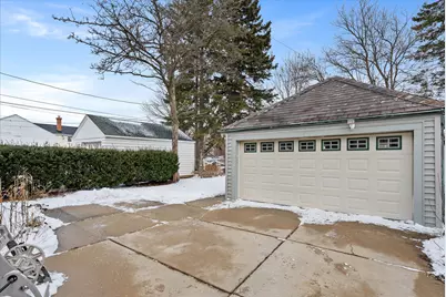 402 N 74th St, Milwaukee, WI 53213 - Photo 41