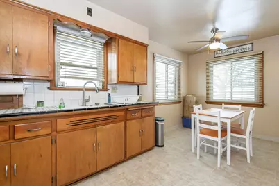 4460 N 42nd St, Milwaukee, WI 53209 - Photo 9