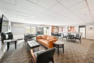 2525 S Shore Dr, Milwaukee, WI 53207 - Photo 31