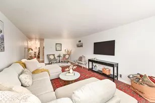 2525 S Shore Dr, Milwaukee, WI 53207 - Photo 7