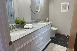 7765 S Mission Dr, Franklin, WI 53132 - Photo 17