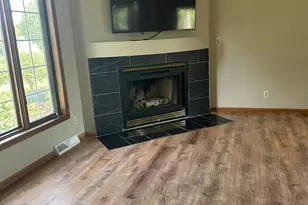 7765 S Mission Dr, Franklin, WI 53132 - Photo 13