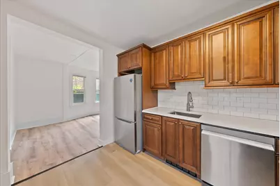 2026 E Kenilworth Pl #2, Milwaukee, WI 53202 - Photo 9