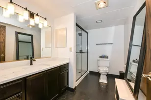 1633 N Prospect Ave, Milwaukee, WI 53202 - Photo 11