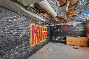 923 N 8th St, Manitowoc, WI 54220 - Photo 25