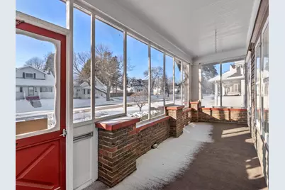 923 N 8th St, Manitowoc, WI 54220 - Photo 9