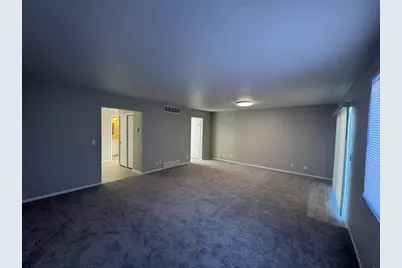 5742  Cambridge Cir #5, Racine, WI 53406 - Photo 5