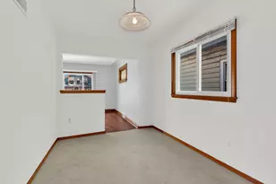 2065 S 71st St, West Allis, WI 53219 - Photo 9