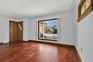 2065 S 71st St, West Allis, WI 53219 - Photo 7