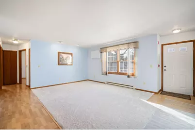 183  Minz Park Cir #2, West Bend, WI 53095 - Photo 5