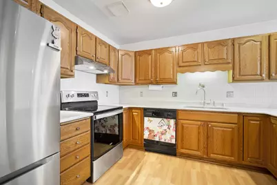 183  Minz Park Cir #2, West Bend, WI 53095 - Photo 9