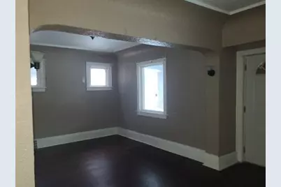 3033 N 28th St, Milwaukee, WI 53210 - Photo 5