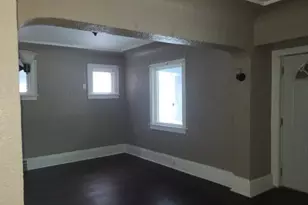 3033 N 28th St, Milwaukee, WI 53210 - Photo 5