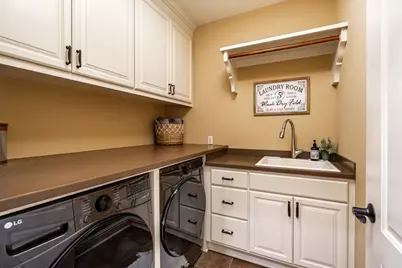 631  Stepping Stone Way, Pewaukee, WI 53072 - Photo 23