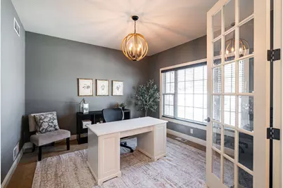 631  Stepping Stone Way, Pewaukee, WI 53072 - Photo 3