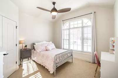 631  Stepping Stone Way, Pewaukee, WI 53072 - Photo 31