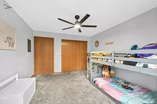 18500 Brookfield Lake Dr, Brookfield, WI 53045 - Photo 19