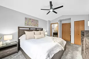 18500 Brookfield Lake Dr, Brookfield, WI 53045 - Photo 15