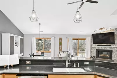 18500  Brookfield Lake Dr #74, Brookfield, WI 53045 - Photo 11