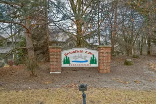 18500 Brookfield Lake Dr, Brookfield, WI 53045 - Photo 27