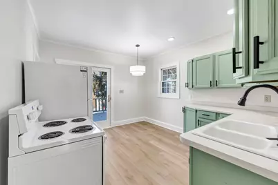 1306  New York Ave, Manitowoc, WI 54220 - Photo 3