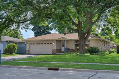 3208  15th Ave, South Milwaukee, WI 53172 - Photo 3