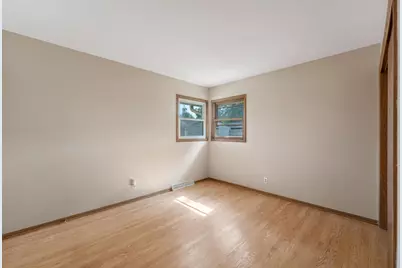 3208  15th Ave, South Milwaukee, WI 53172 - Photo 23