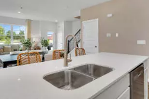 4850 Yates Dr, Racine, WI 53403 - Photo 9