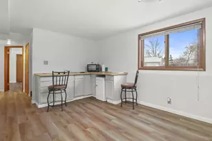 1350 Fireside Cir, Oshkosh, WI 54901 - Photo 27