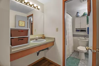 1350  Fireside Cir, Oshkosh, WI 54901 - Photo 17