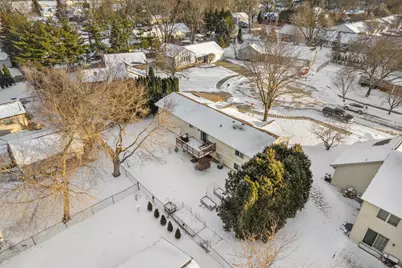 1350  Fireside Cir, Oshkosh, WI 54901 - Photo 31