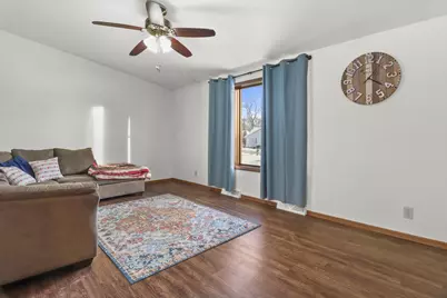 1350  Fireside Cir, Oshkosh, WI 54901 - Photo 5