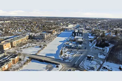 705  Village Green Way #305, West Bend, WI 53090 - Photo 25