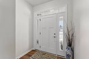 372 Vintage Dr, Sheboygan Falls, WI 53085 - Photo 17