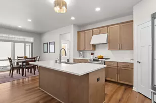 372 Vintage Dr, Sheboygan Falls, WI 53085 - Photo 9