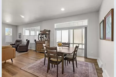 372  Vintage Dr, Sheboygan Falls, WI 53085 - Photo 11