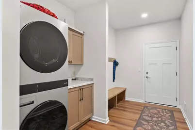 372  Vintage Dr, Sheboygan Falls, WI 53085 - Photo 31