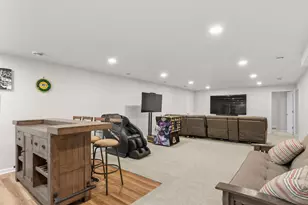 372 Vintage Dr, Sheboygan Falls, WI 53085 - Photo 21