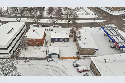2417 W Roosevelt Dr, Milwaukee, WI 53209 - Photo 21