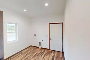 1222 Leo Dr, Holmen, WI 54636 - Photo 27