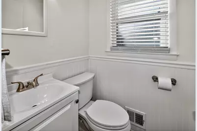 9605 W Fiebrantz Ave, Wauwatosa, WI 53222 - Photo 19