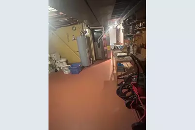 235  Oregon St, Racine, WI 53405 - Photo 9