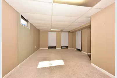 8271 N 106th St, Milwaukee, WI 53224 - Photo 13