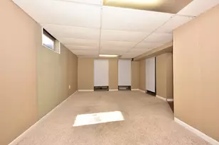 8271 N 106th St, Milwaukee, WI 53224 - Photo 13